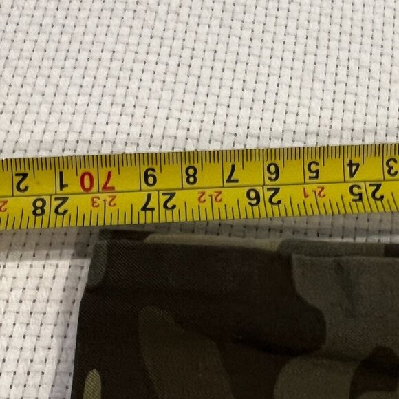 Old Navy Green Camo Pixie High Rise Secret Slim Slash Pockets Pants Size S - Picture 5 of 8